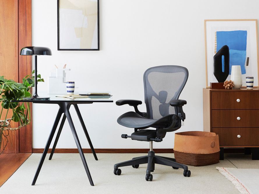 Mikä on selkäkipujen hyvä tuoli?-山东澎集-第 3 组-宗柯群